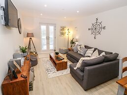 Captain's Quarters - Apartment 2