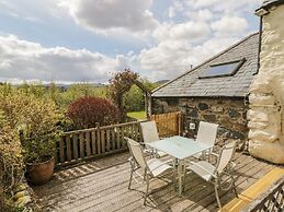 Cyffdy Cottage - Tegid