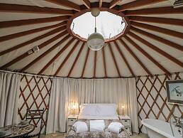 The Lakeside Yurt