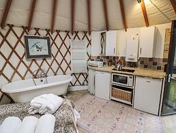 The Lakeside Yurt