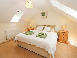 Summer Farm Cottage