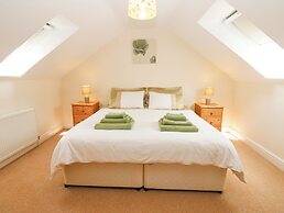 Summer Farm Cottage