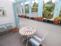 2 The Cottages