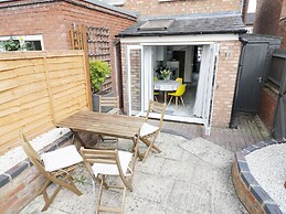 25 Shakespeare Street