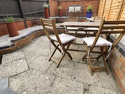 25 Shakespeare Street