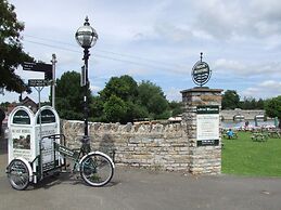 25 Shakespeare Street