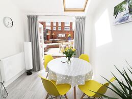 25 Shakespeare Street