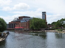 25 Shakespeare Street