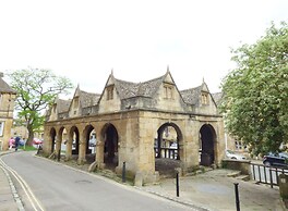 25 Shakespeare Street