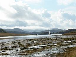 Seaview-barsloisnach Cottage