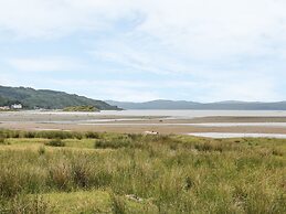 Seaview-barsloisnach Cottage