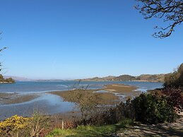 Seaview-barsloisnach Cottage