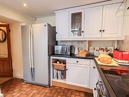 4 Greencross Cottages