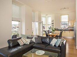 Apartment 4 Granville Point