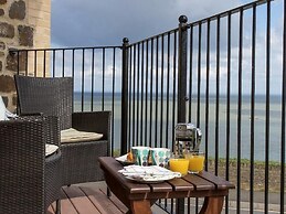 Apartment 4 Granville Point