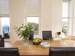 Apartment 4 Granville Point