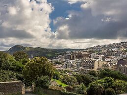 Apartment 4 Granville Point