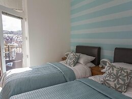 Apartment 4 Granville Point