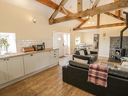 Rhianwen, Plas Moelfre Hall Barns