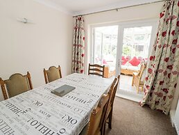 Lynsted Lodge