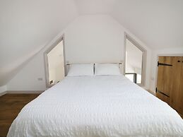 Heron Lodge Castle Farm