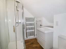 Heron Lodge Castle Farm