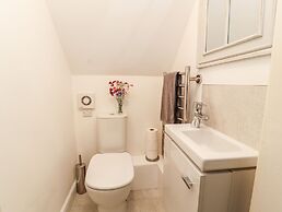 Dee Heights Penthouse