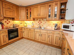 Dee Heights Penthouse