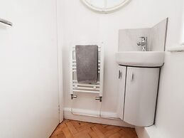 Dee Heights Penthouse