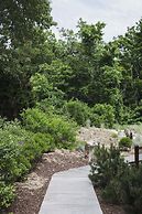 East Hampton Art House Bed & Breakfast