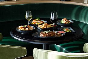 Cyrus Hotel, Topeka, a Tribute Portfolio Hotel