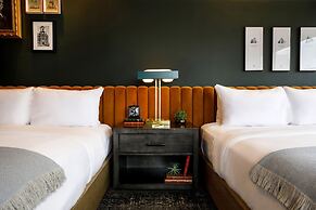 Cyrus Hotel, Topeka, a Tribute Portfolio Hotel