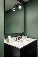 Cyrus Hotel, Topeka, a Tribute Portfolio Hotel