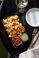 Cyrus Hotel, Topeka, a Tribute Portfolio Hotel