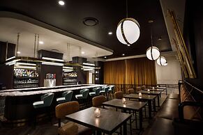 Cyrus Hotel, Topeka, a Tribute Portfolio Hotel