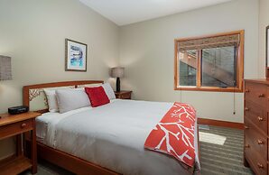 Headlands Coastal Lodge & Spa