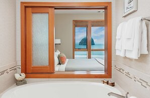 Headlands Coastal Lodge & Spa