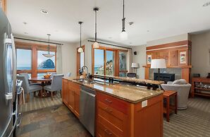 Headlands Coastal Lodge & Spa