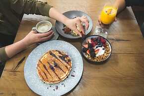 Headlands Coastal Lodge & Spa