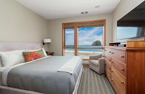 Headlands Coastal Lodge & Spa