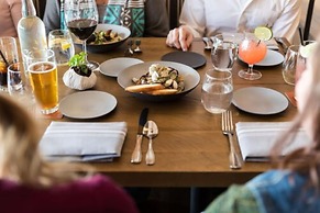 Headlands Coastal Lodge & Spa