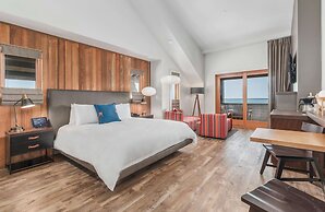 Headlands Coastal Lodge & Spa