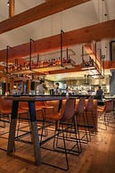 Headlands Coastal Lodge & Spa