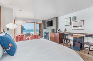 Headlands Coastal Lodge & Spa