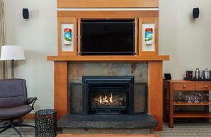 Headlands Coastal Lodge & Spa