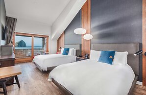 Headlands Coastal Lodge & Spa