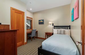 Headlands Coastal Lodge & Spa