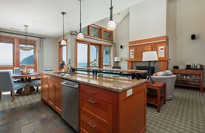 Headlands Coastal Lodge & Spa