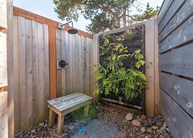 Hart's Camp Airstream Hotel & RV Park