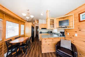 Hart's Camp Airstream Hotel & RV Park